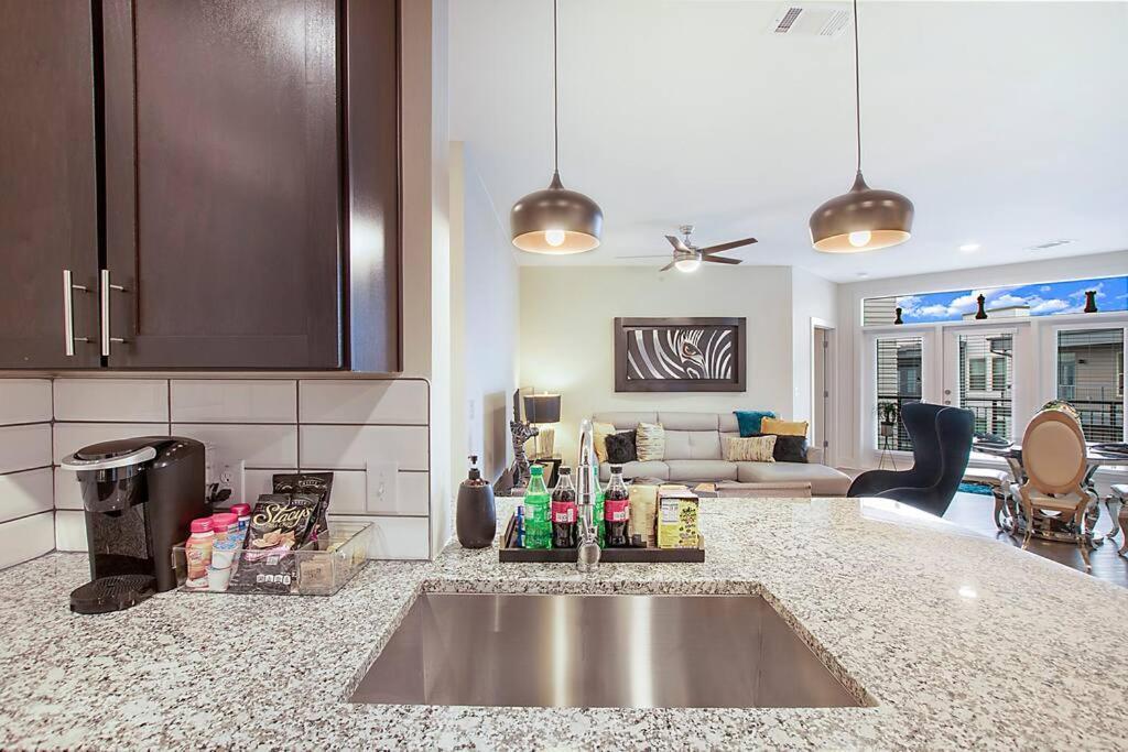 Love,Peace,And Relaxation 2 Bedroom Near Downtown Fort Worth Ngoại thất bức ảnh